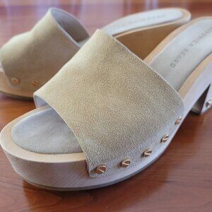 Veronica Beard Hannalee Platform Sandal in Camel